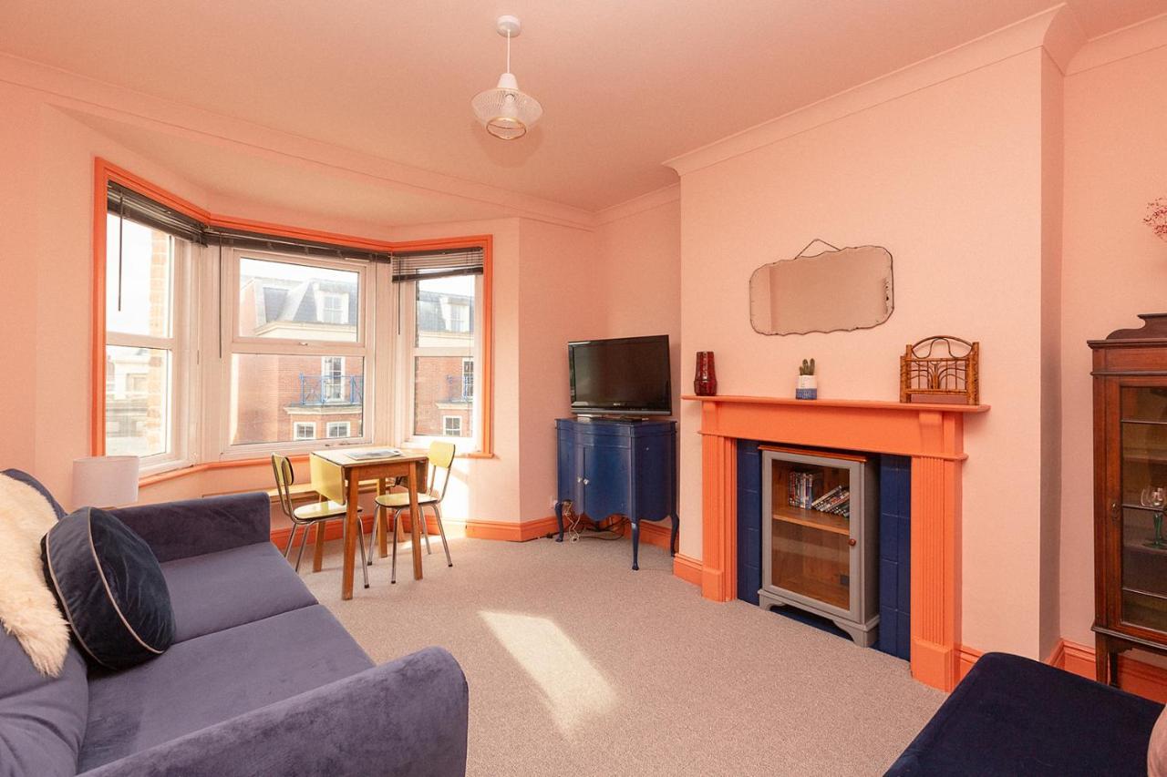 Funky Flat In Margate's Westbrook Bay Apartment Margate