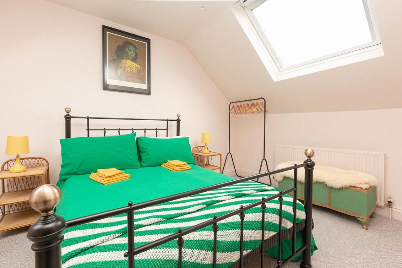 Apartment Funky Flat In Margate's Westbrook Bay